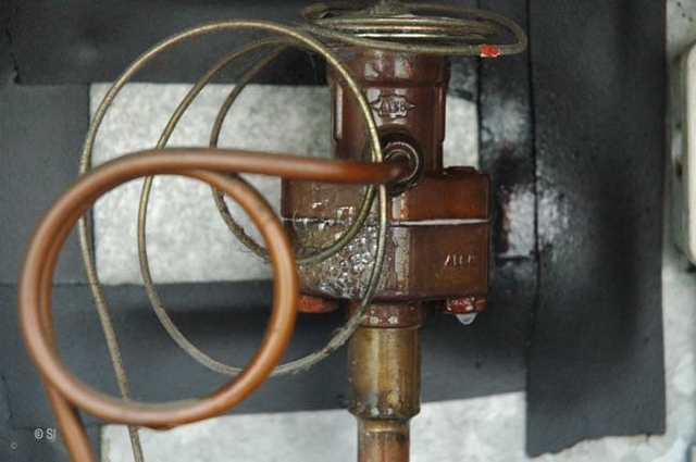 Die Lecksuche mit einem Prüfschaum, der so genannte „Blasentest“, gehört zu den ältesten Suchmethoden. © SI